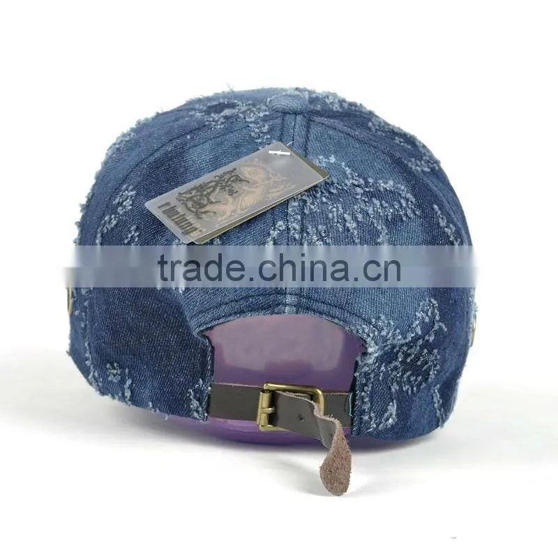 wash jean baseball cap with rivet on the front