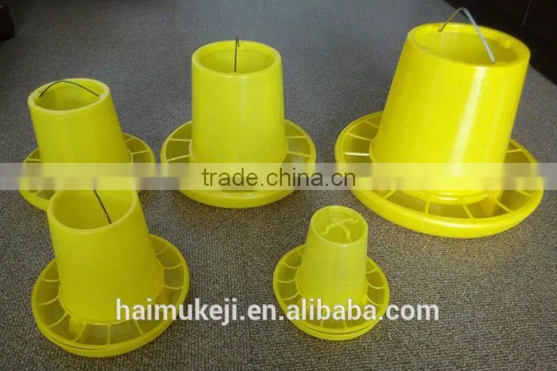 Automatic chicken feeder for poultry farm equipment