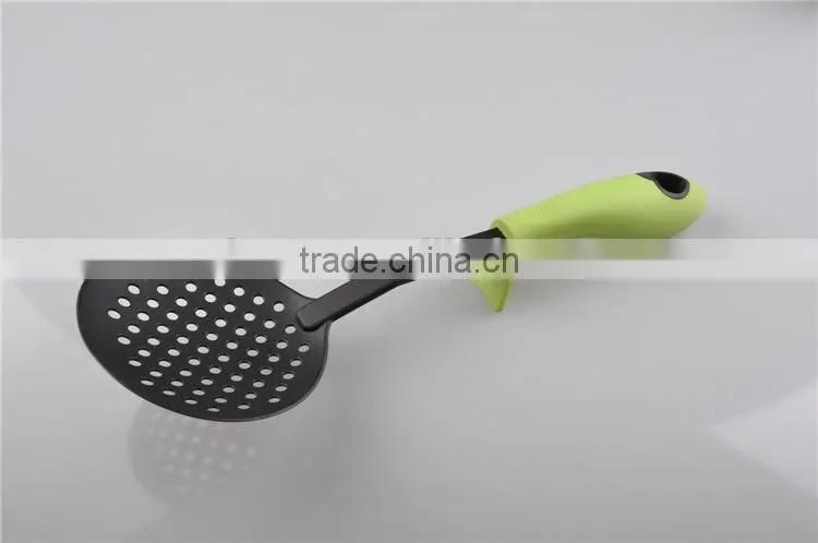 Mixing tools in the kitchen