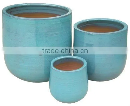 baby egg shape pottery pot In green color
