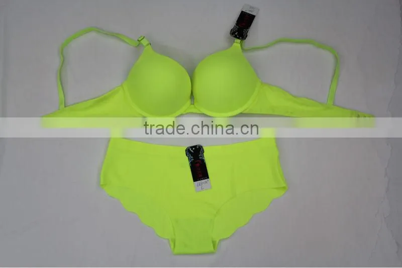 Seamless Double Push Up Bra Boyshort Set