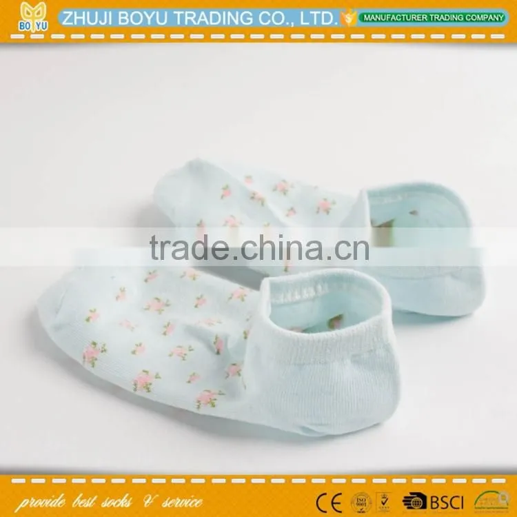 wholesale mens lanesboro sport socks; jacquard dot short tube personality fashion ladies socks; patterned ankle socks