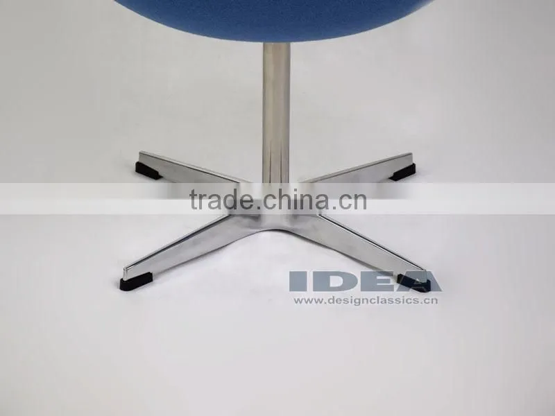 Replica Arne Jacobsen Egg Ottoman - Blue Wool Fabric - polished aluminum base