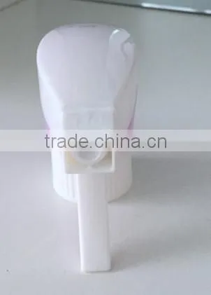 2015 new design 28 mini plastic trigger sprayer
