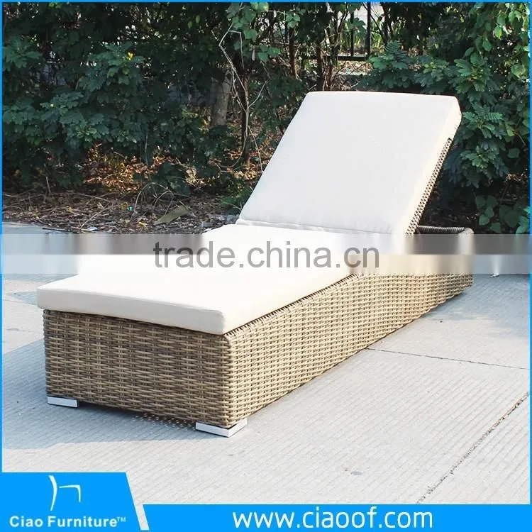 Reasonable Price Rattan Beach Sun Lounger