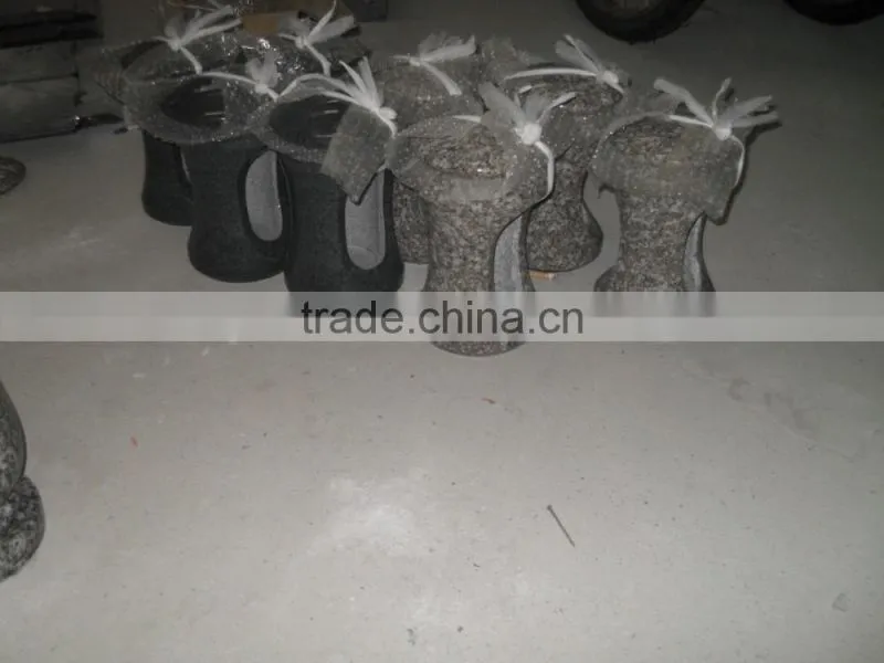 China Granite Grave Lantern for Hungary Market