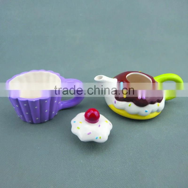 Ceramic Cake Shaped Teapots Cup Set
