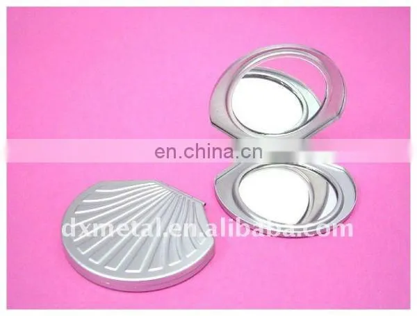 custom round epoxy compact mirror