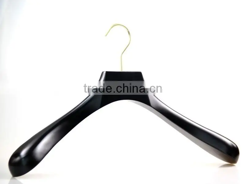 high end custom wooden hanger wide shoulder wooden hanger for suits