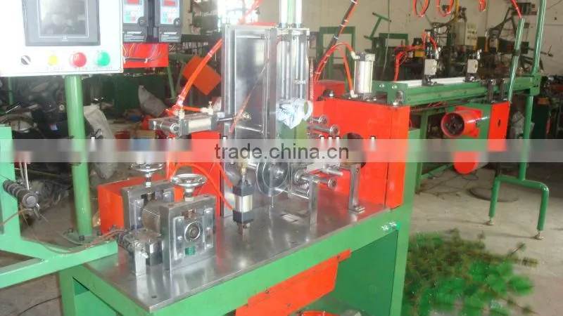 Pine Needles Christmas Tree Machine (Christmas Tree Machine)
