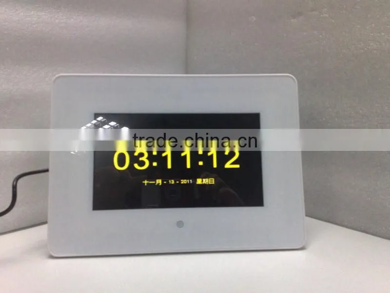 7 inch Digital Photo Frame MP3 Mp4 with retail package