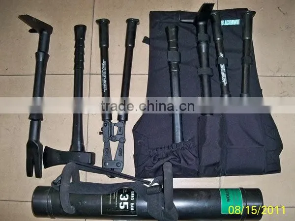 Forcible entry rescue tools kit 003