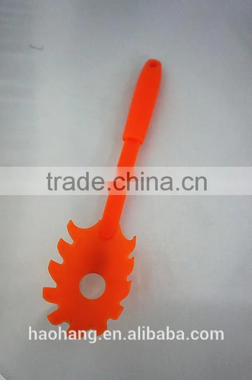 2014 latest popular best selling High quality cooking utensils set nylon kitchen tools