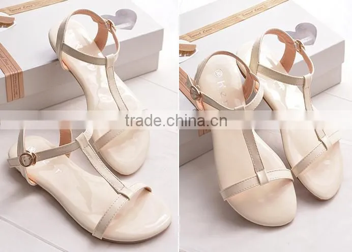 famous european fashion designers Roman shoes