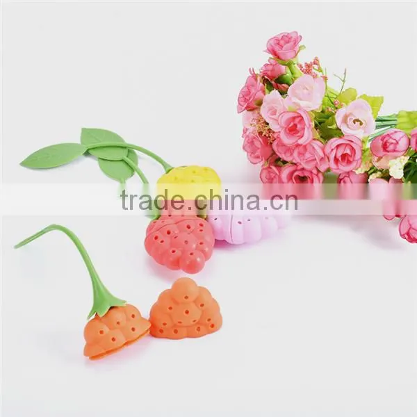 Various types of silicone and stainless steel tea strainer