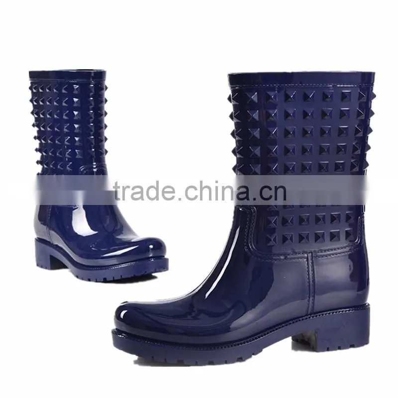 Green Pvc Material Waterproof Rain Boots Rainshoes for Women Ladies