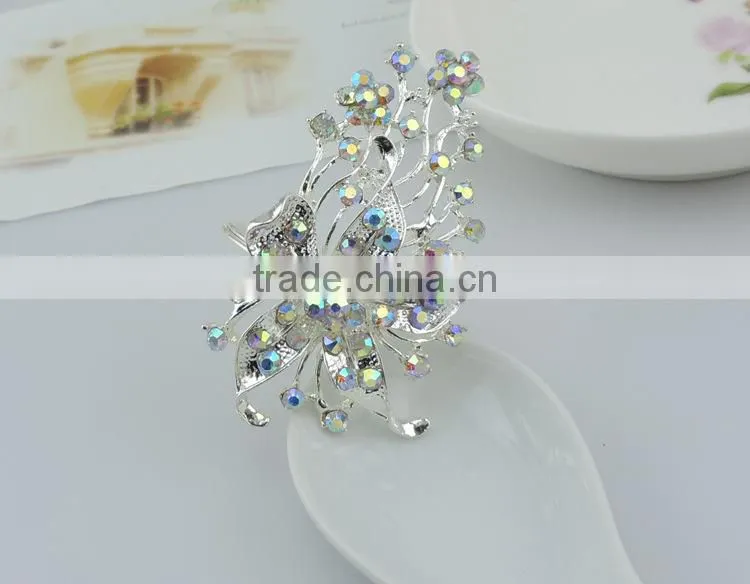 latest fashion crystal wholesale napkin rings