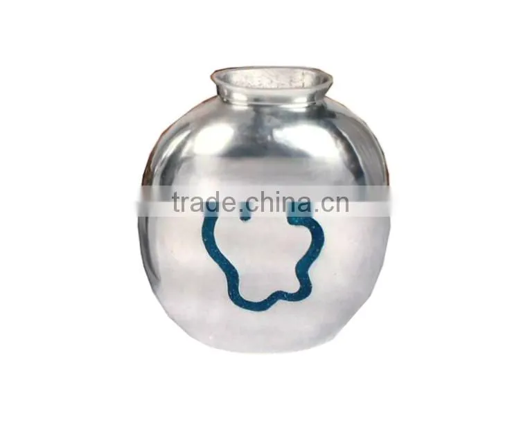 Polished Almunium Metal Vases