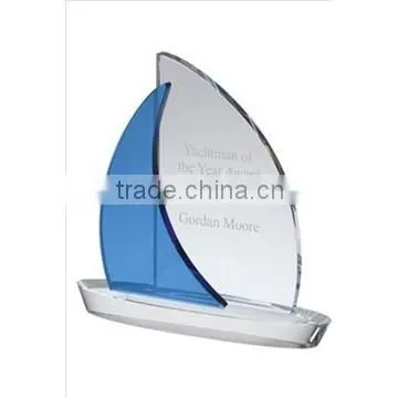Wholesale cheap crystal sailboat shape trophy/glass awards