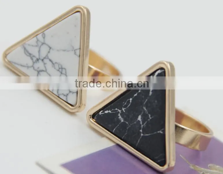 Black and White Triangle Turquoise alloy ring