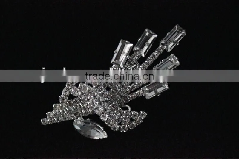 Most charming rhinestone crystal brooch for decoration in Yiwu