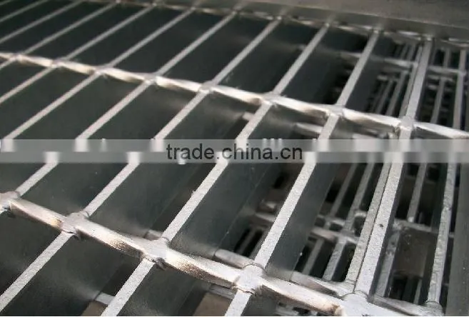 ISO9001:2008 Galvanized Drainage Channel Steel Grating (Manufacturer and best price)