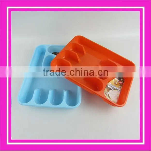 Plastic kitchen dish rack
