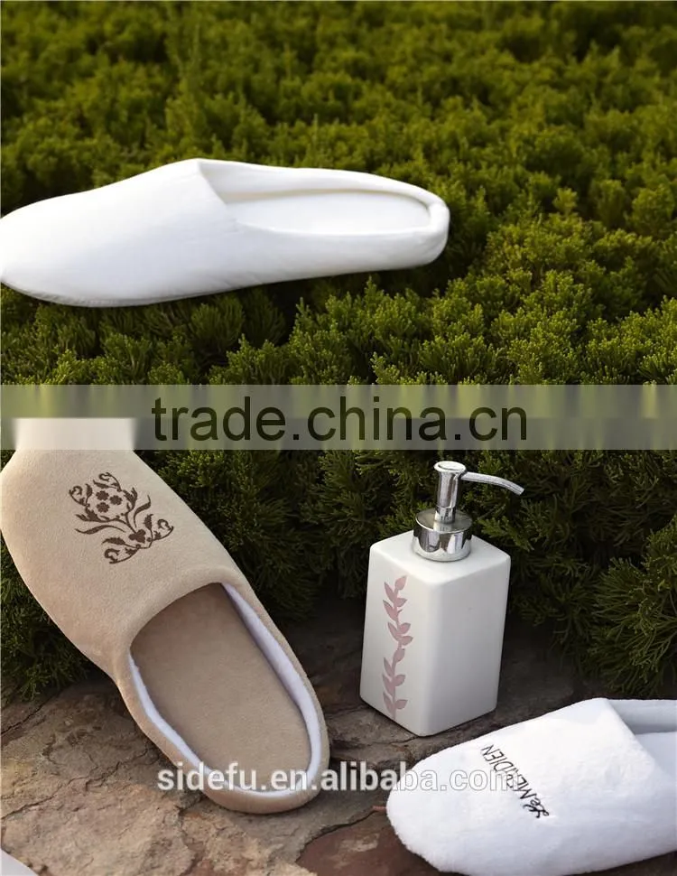 High Quality Customized Embroidered Hotel Coral Fleece Slipper