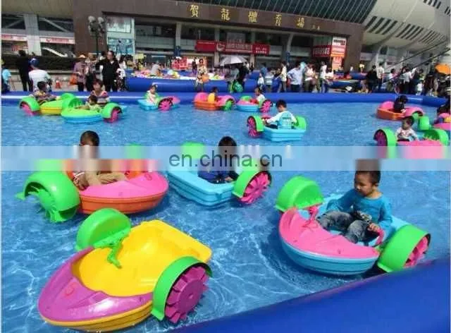 Inflatable pool with bumper boats/ bumper boat with water pool/ water pool
