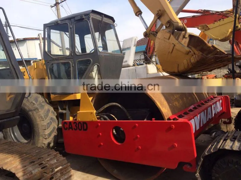 used road roller Dynapac CA30D compactor with water coolant engine, vibratory single drum compactor