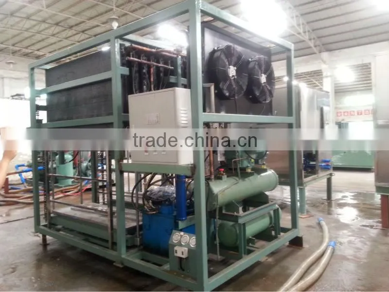 Direct evaporative automatic block ice machine