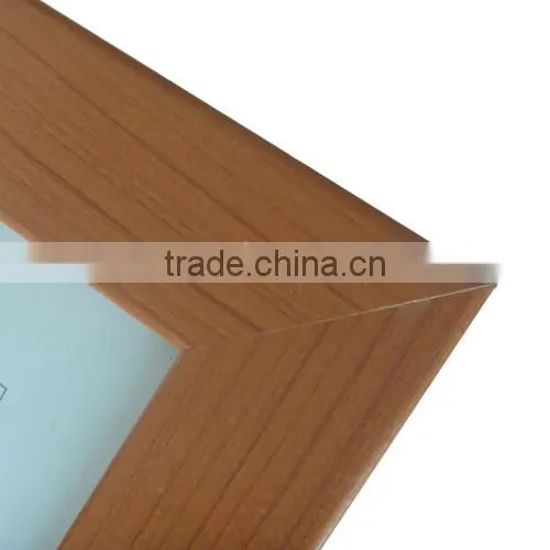 Different sizes wall decoration wooden beautiful photo frames