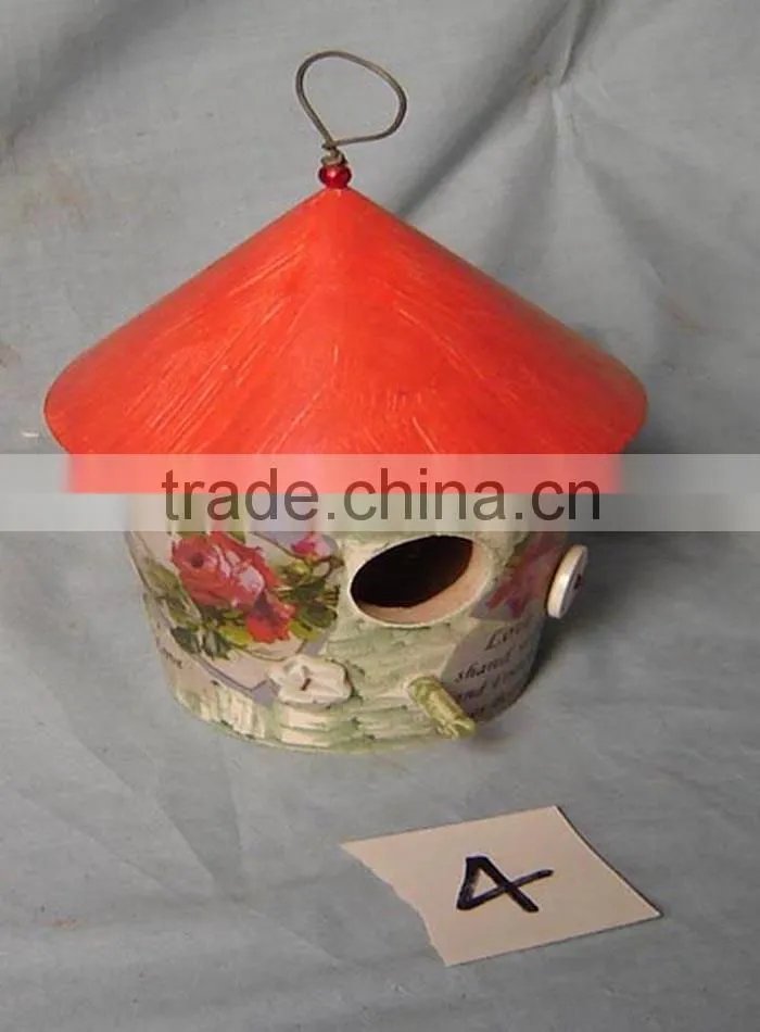 Miniature wood crafts housesbird feeder , cheap wooden bird house and feeders, wholesale pine wood bird house with hanging