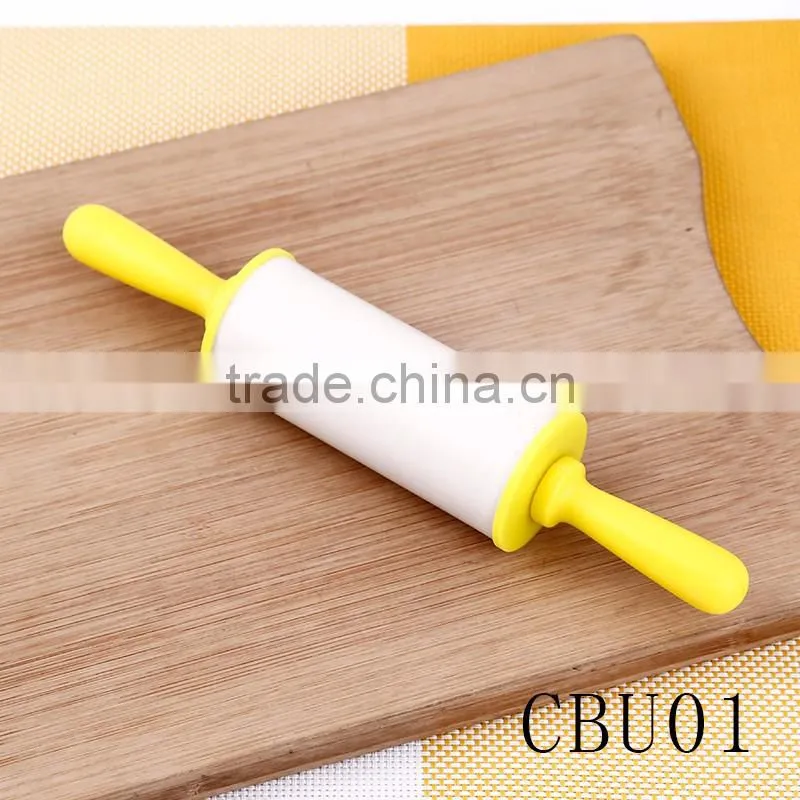 Factory price food grade PP material rolling pin kitchen tools