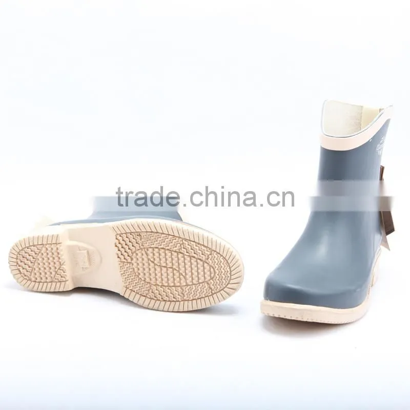 rubber rainboots