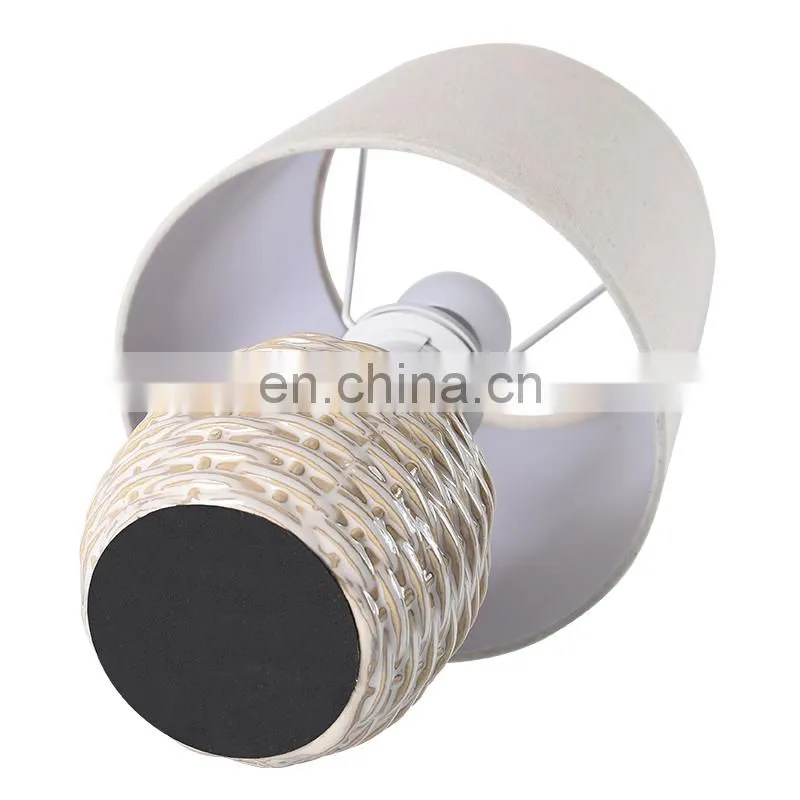 Table lamp item type and European style of rattan pattern home decoration desk lamp