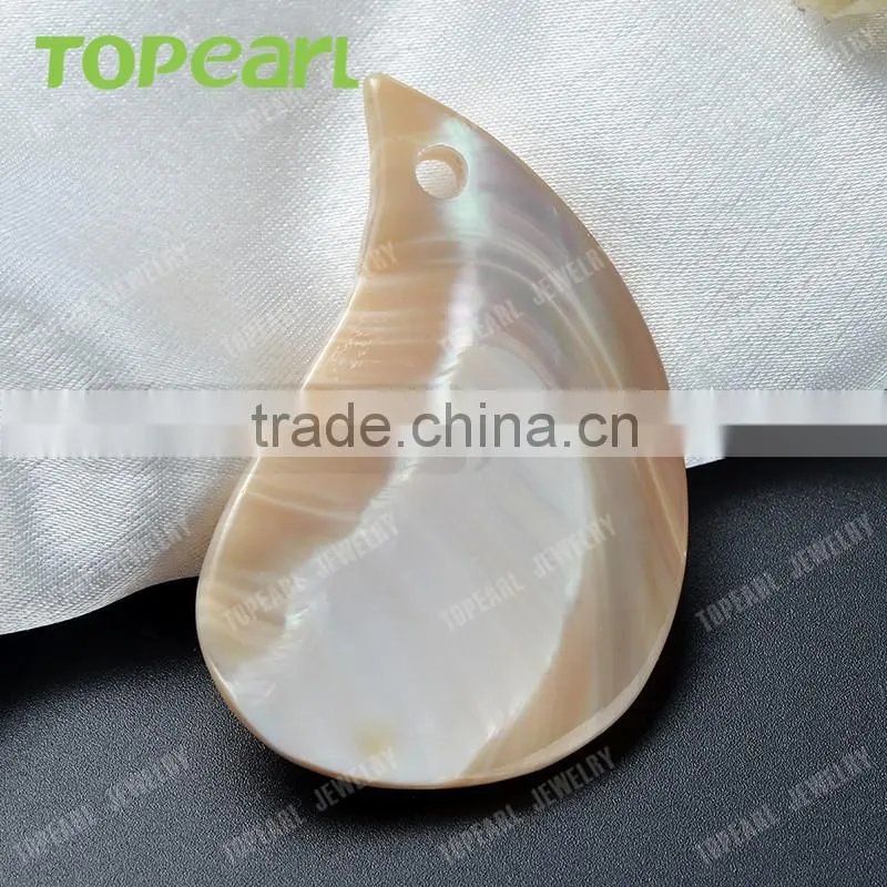 Topearl Jewelry Fashionable White Shell Pendant Rhinestones Clay Pave Green Agate Stone Pendant Designs for Women SPD07
