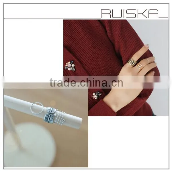 Bib Circles Vintage Leaf Tail Finger Ring