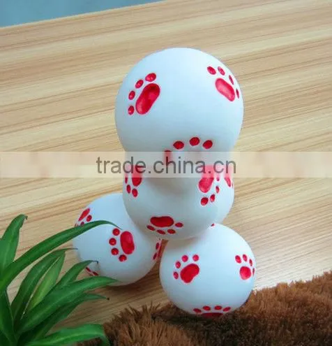 wholesale pet products--Everfriend 9.1cm white vinyl ball with red paw print
