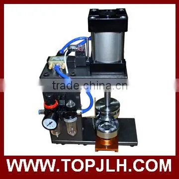 Automatic pin badge maker machine