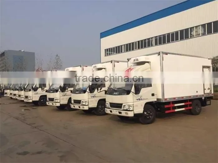 3ton JMC refrigerated truck with hydraulic lifting for sale