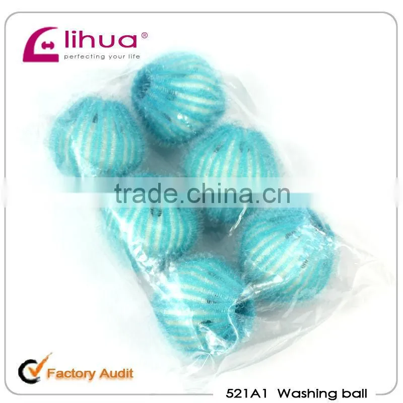 Blue and white environmentally friendly trade nylon laundry ball | magic washing ball