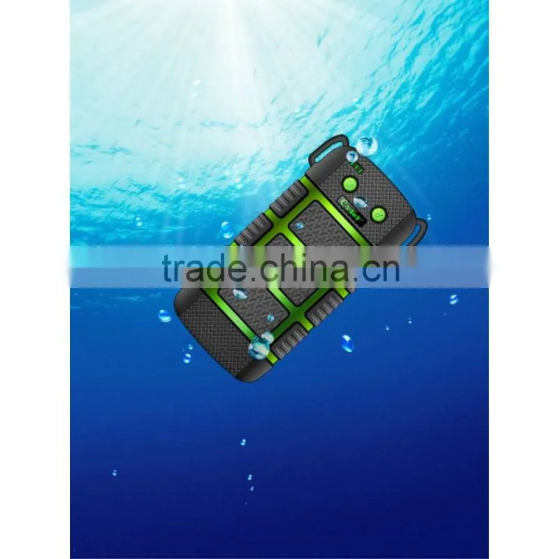 Green Cager WP10 5600mAh Waterproof Dustproof Drop-resistant Mobile Charger Built-in Laser Pointer & SOS Signal Light