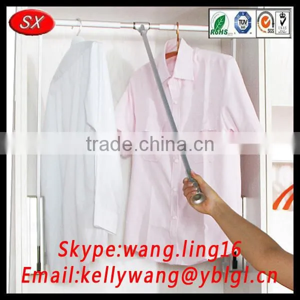 China customized Wardrobe Clothes Hanging Rail/aluminum clothes rod hanging wardrobe rail