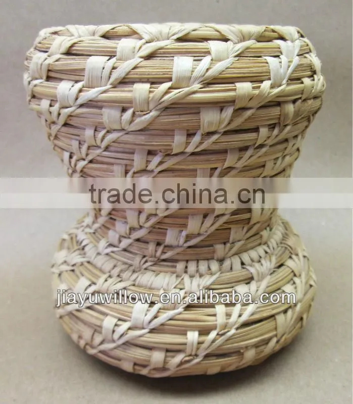 wholesale cheap willow beautiful pencil holder