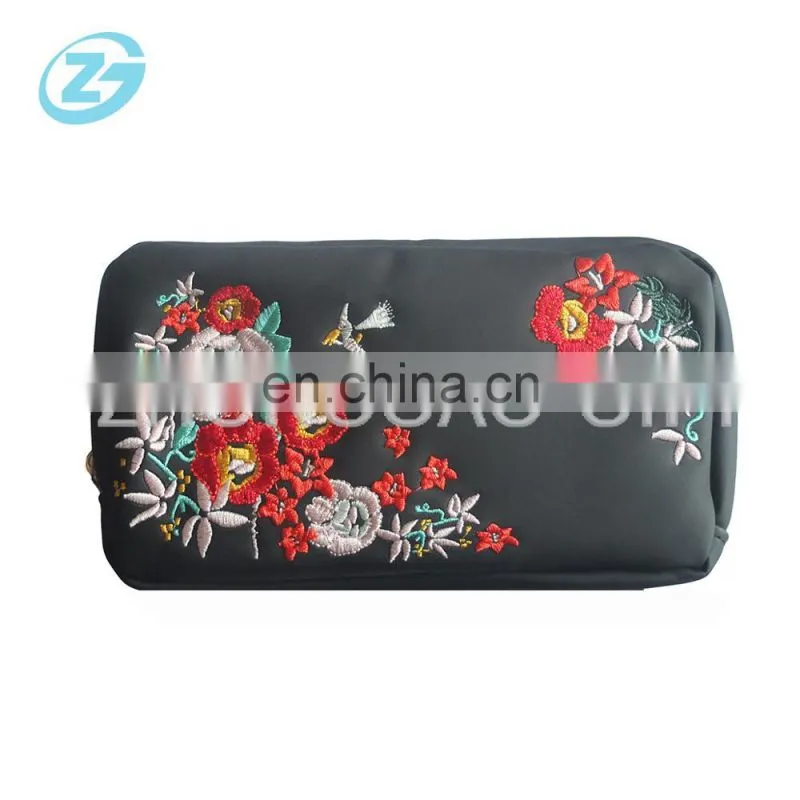 Fashion Design Personality Makeup Pouch Custom Embroidery with Flowers and Birds PU Cosmetic Bag with Zipper