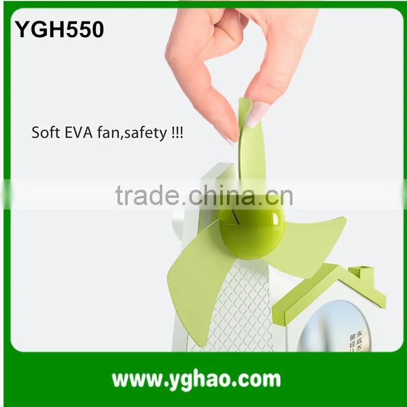 2016 Windmill shape Popular Desk Promotion Gift Mini USB Fan