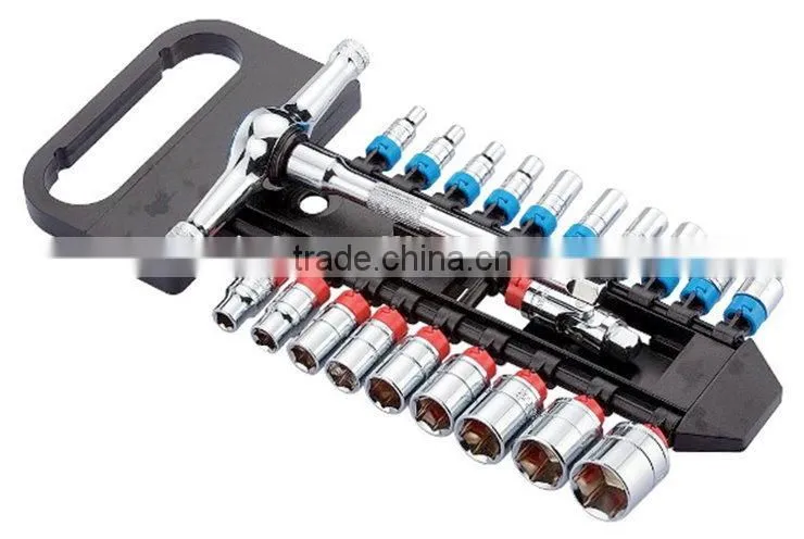 1/4 & 3/8 Dr. Socket and Ratchet Handle w/Plastic Holder