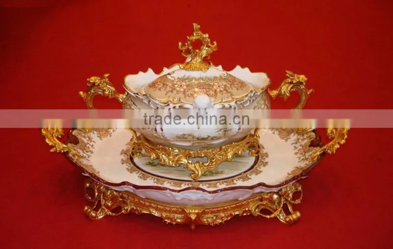 Luxury Royal Style Gilt Brass Soup Pot, Excellent Hand Painted Porcelain with Gold Plated Bronze Handle and Base Stockpot