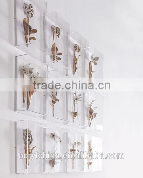 Arylic box and preserved flower